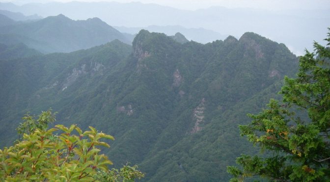 両神山