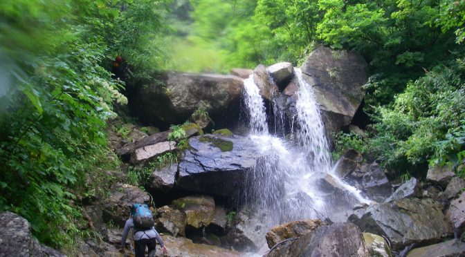 矢木沢川東メーグリ沢右俣～板幽沢下降